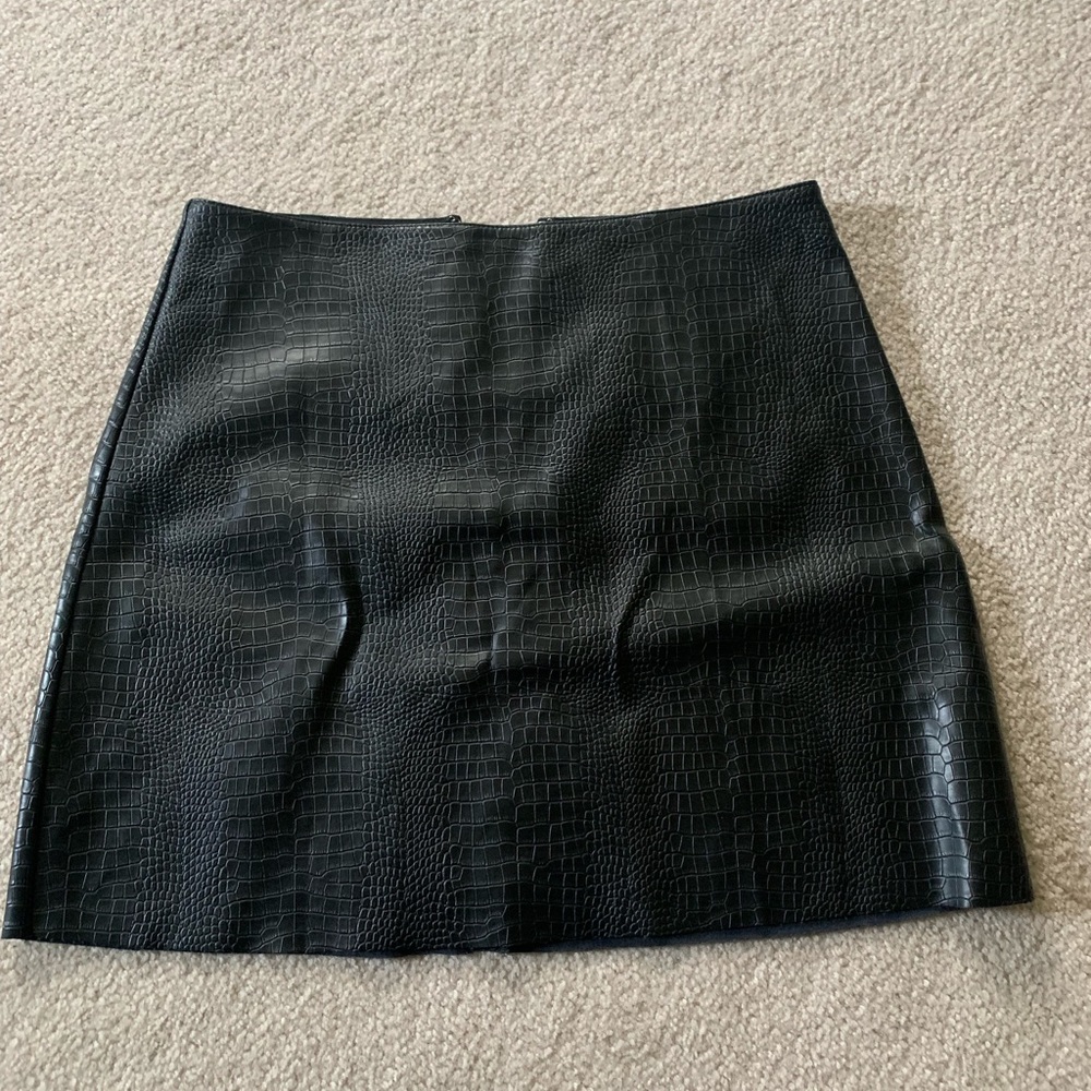 Express black skirt